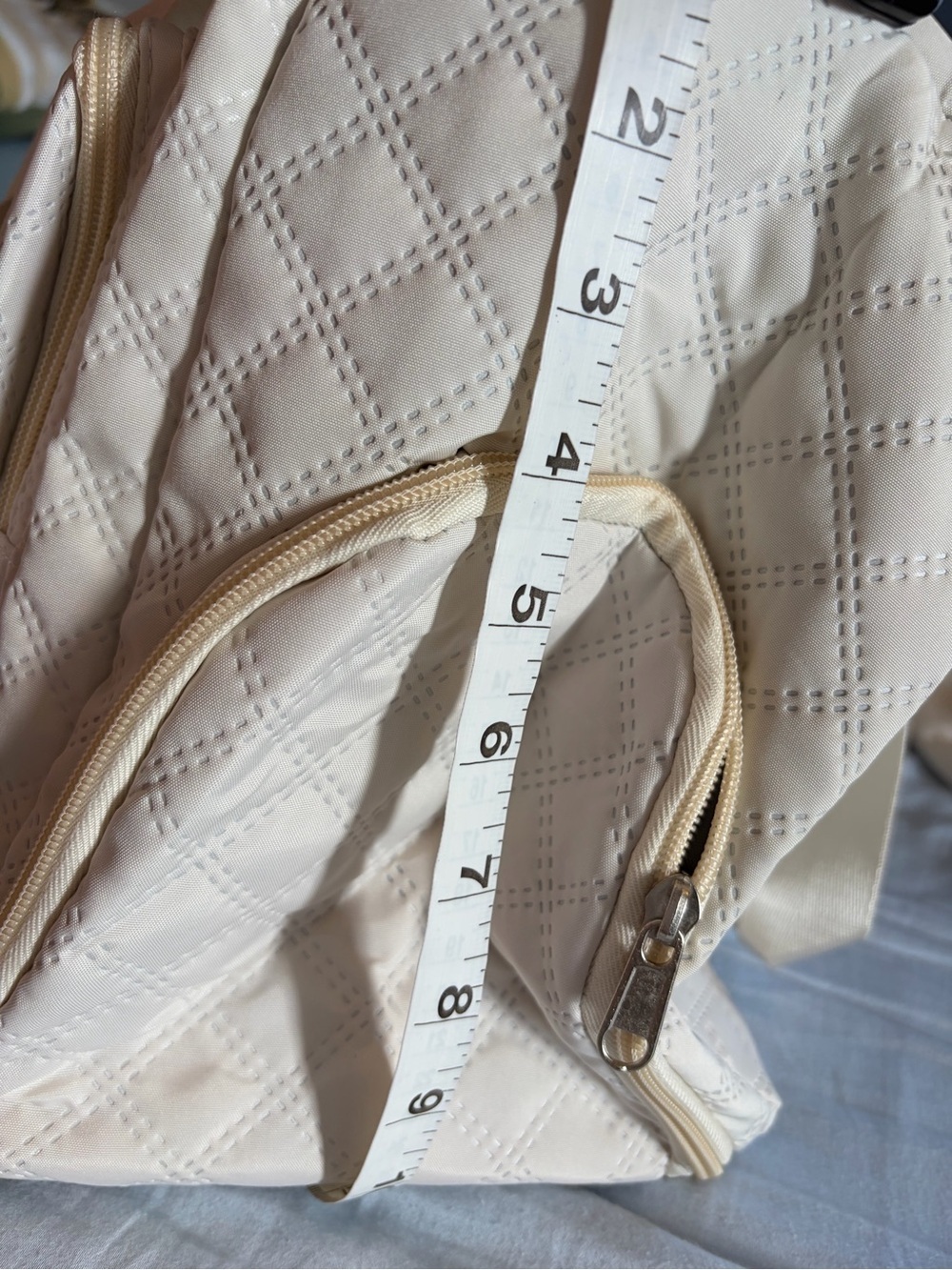 Quilted Cream Travel Duffle Bag - Picture 9 of 12
